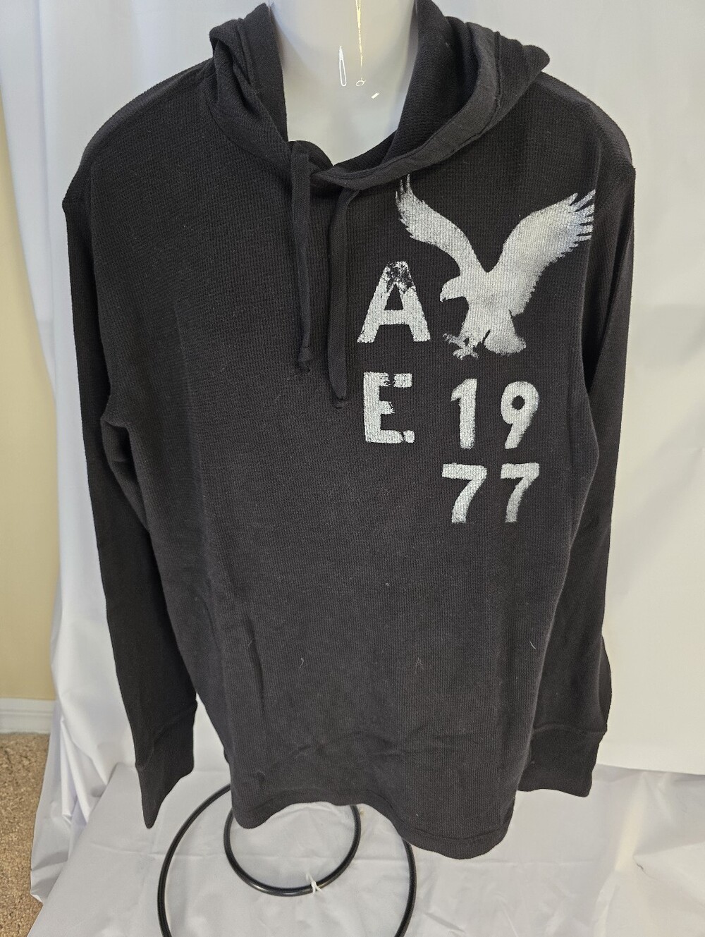 NWT American Eagle Men's XL Black Waffle Knit Thermal Graphic Pullover Hoodie